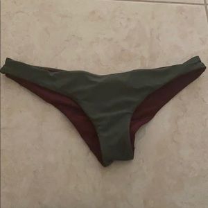 Bathing suit reversible bottoms🌊